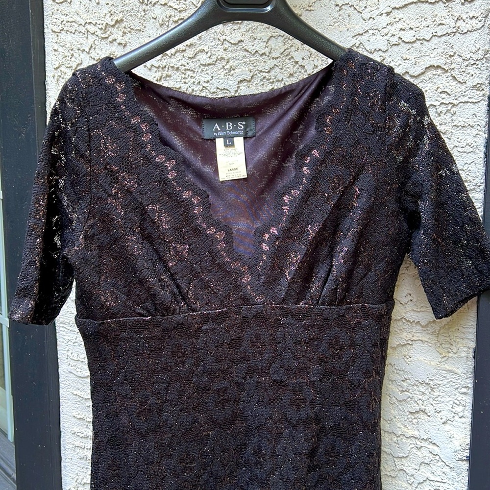 Allen Schwartz Cocktail Dress size Large black lace with gold undertones lined